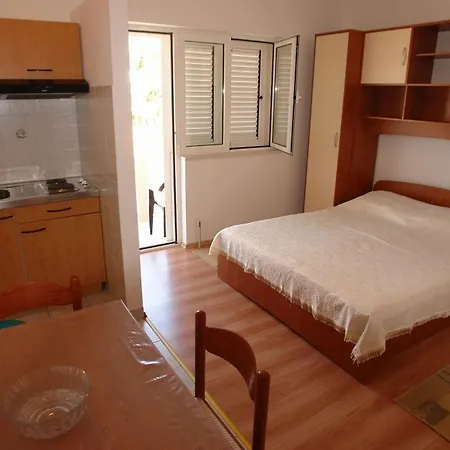Appartement Leontina *